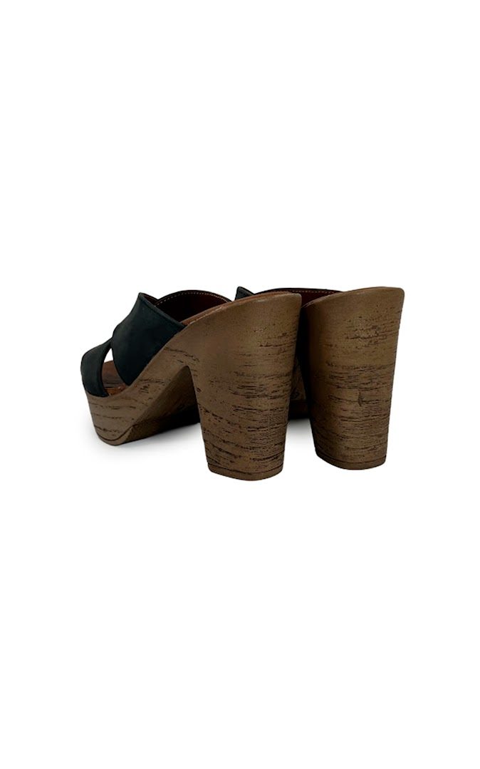 1001 –  ZUECO CRUZADO – NEGRO RUSTICO