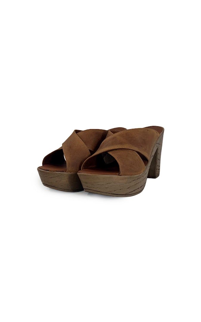1001 –  ZUECO CRUZADO – SUELA
